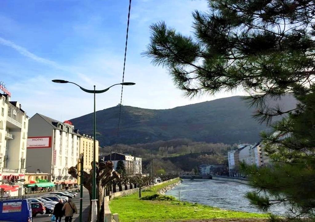 Appart'Hotel Saint Jean Lourdes Exterior foto
