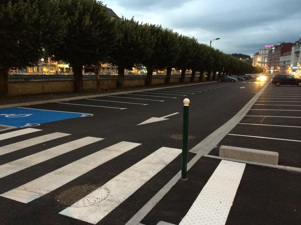 Appart'Hotel Saint Jean Lourdes Exterior foto