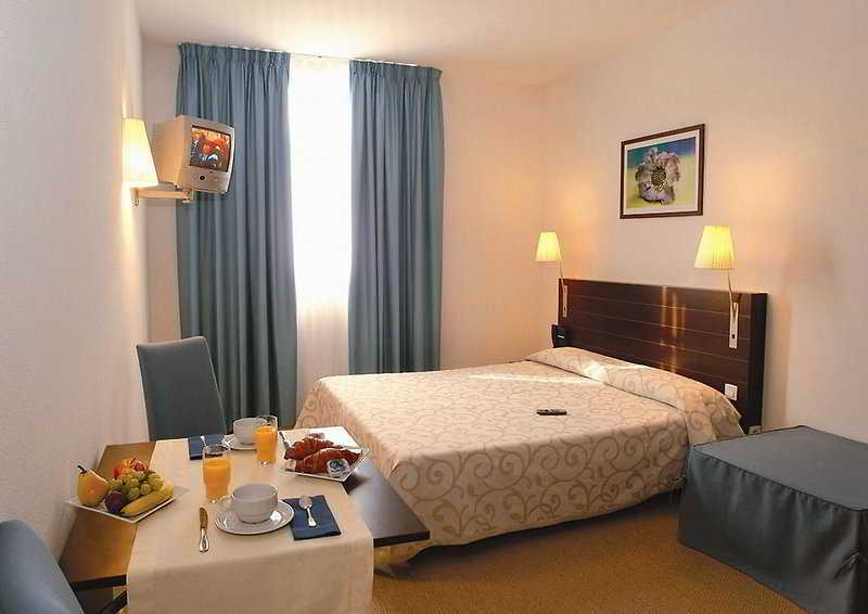 Appart'Hotel Saint Jean Lourdes Habitación foto
