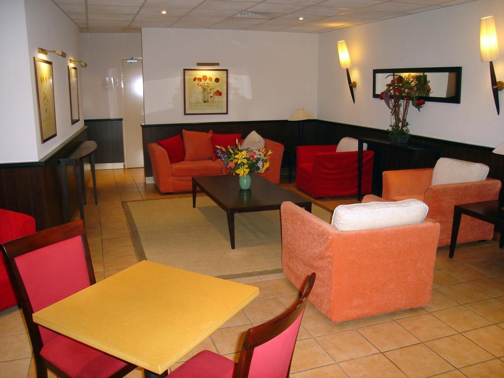 Appart'Hotel Saint Jean Lourdes Exterior foto